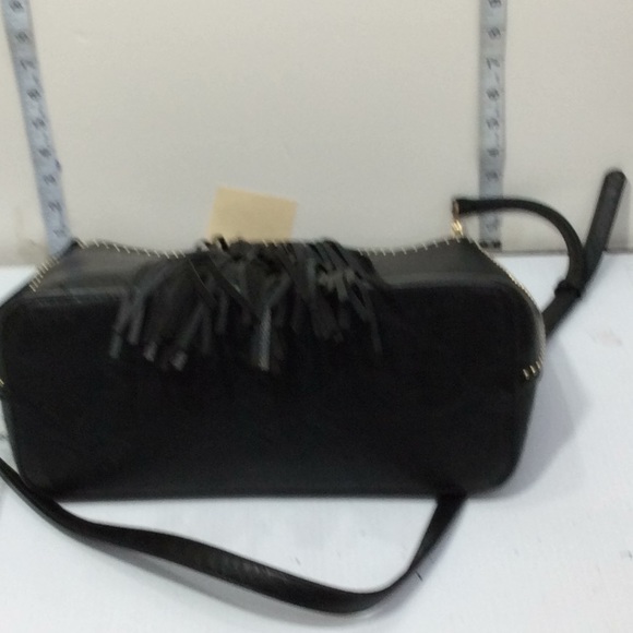 Vieta Fringed Shoulder Bag - Picture 4 of 8